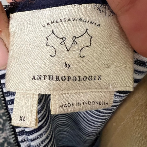 Anthropologie women’s navy & white sleeveless top with fringe detail xl - Picture 7 of 7